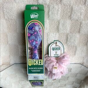 Wicked Glow With Glinda Pink Floral Detangler Brush & Pink Scrunchie Set